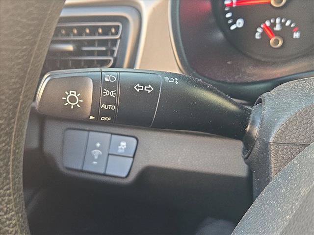 Used 2023 Kia Rio S FWD image 15