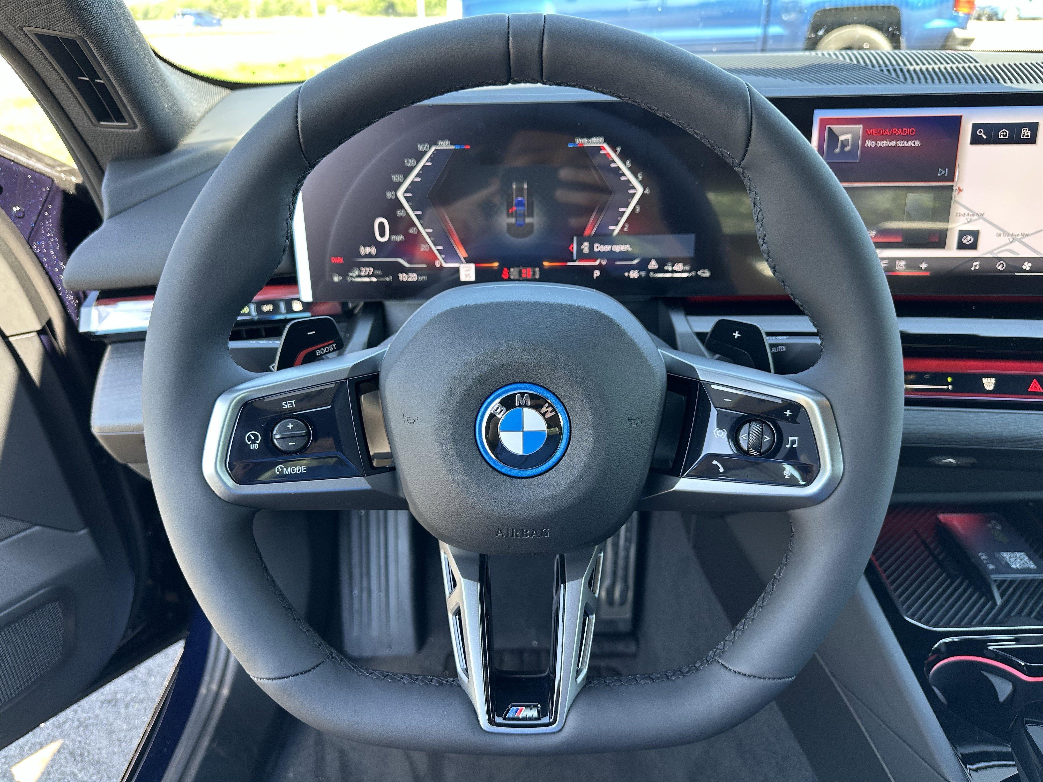 New 2026 BMW 550e xDrive w/ Executive Package image 13