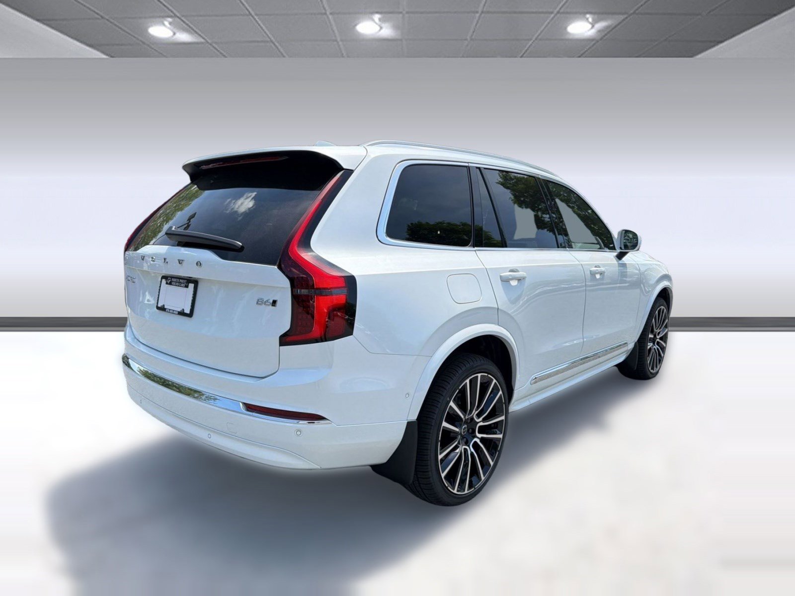 New 2026 Volvo XC90 B6 Plus w/ Protection Package image 9
