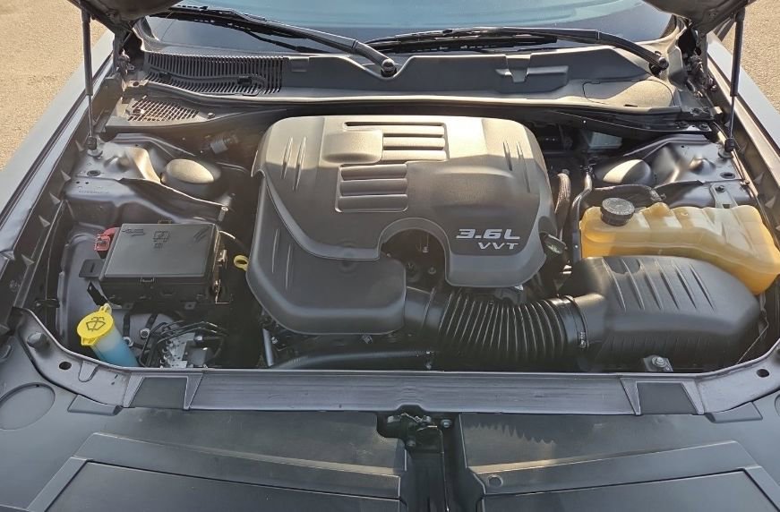 Used 2017 Dodge Challenger SXT RWD image 12