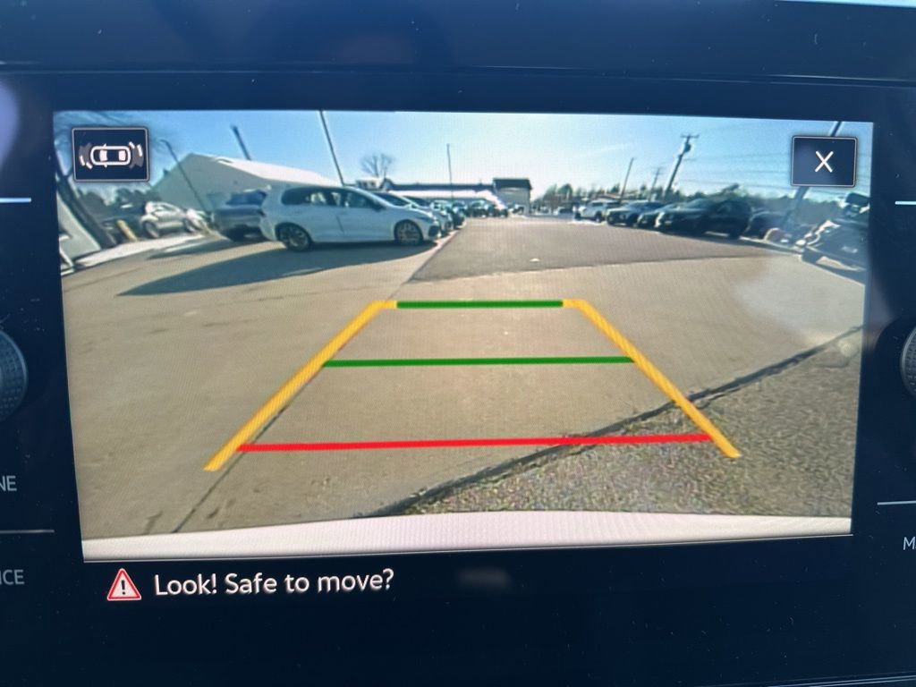 New 2026 Volkswagen Taos SEL image 19