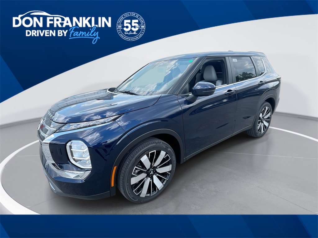 New 2025 Mitsubishi Outlander SE image 1