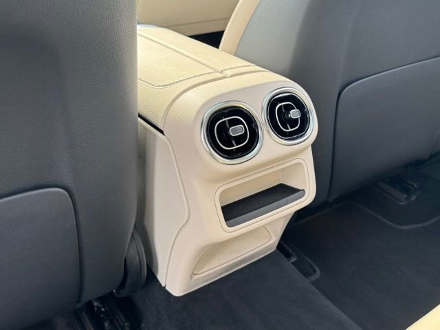 Used 2023 Mercedes-Benz GLC 300 4MATIC image 24