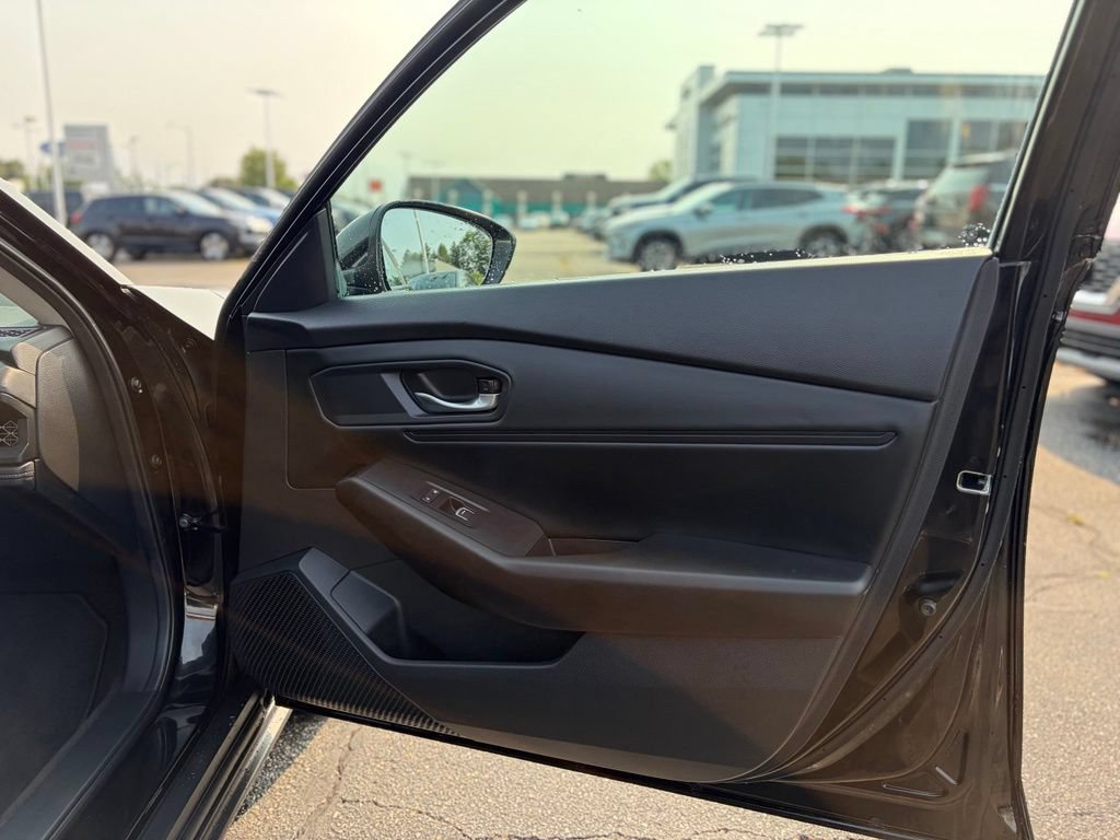 Used 2024 Honda Accord EX image 12