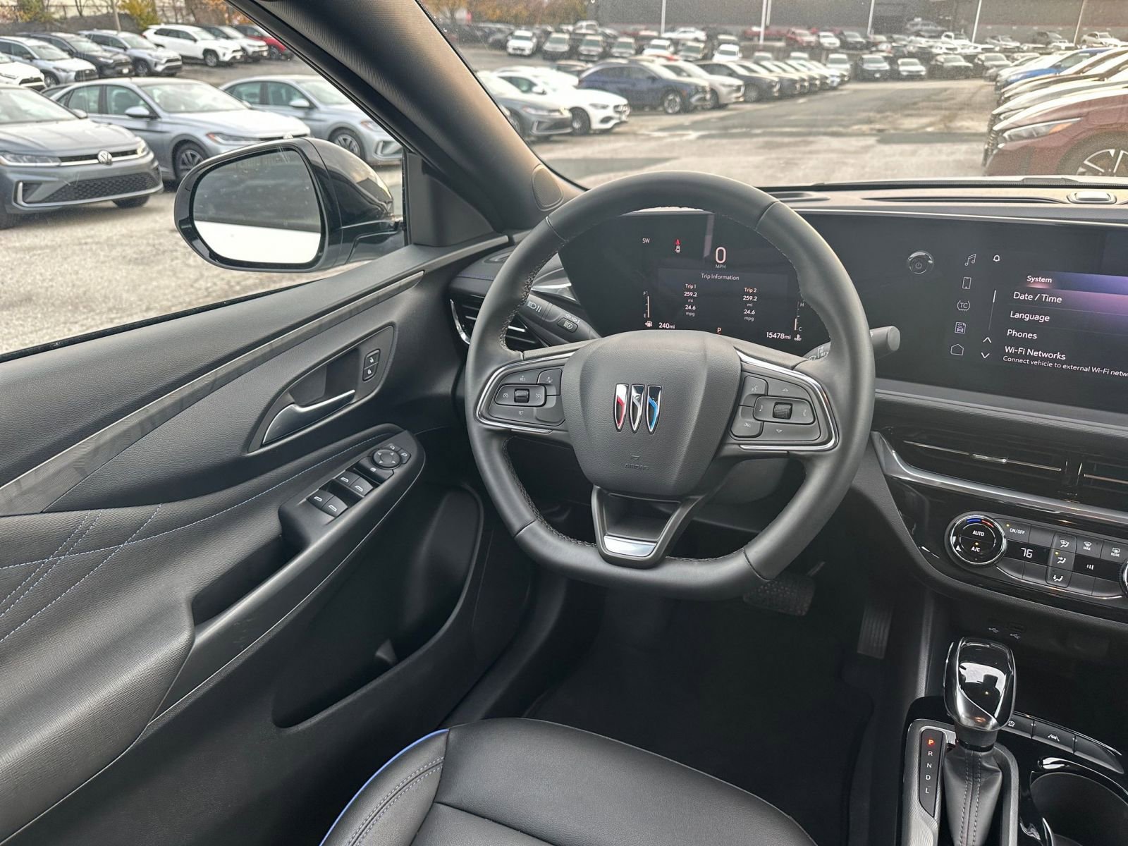 Used 2025 Buick Envista Sport Touring image 32