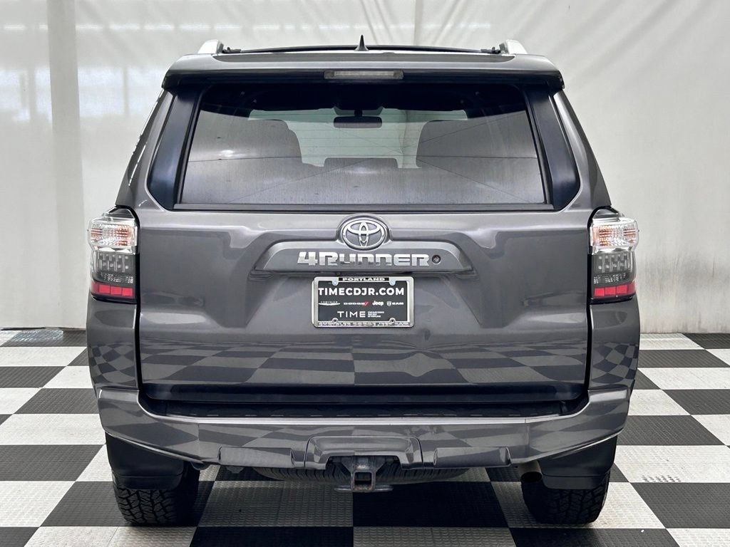 Used 2018 Toyota 4Runner SR5 AWD/4WD image 6