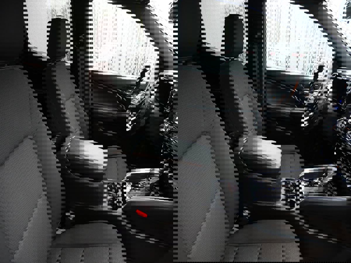 Used 2023 Chevrolet Colorado LT w/ LT Convenience Package image 16