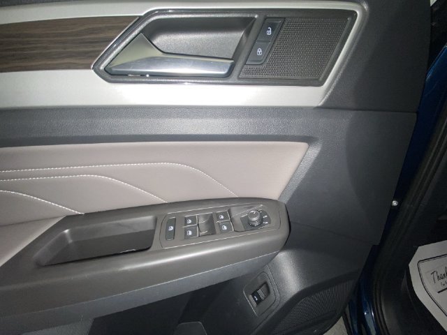 Used 2023 Volkswagen Atlas SE w/ Panoramic Sunroof Package AWD/4WD image 13