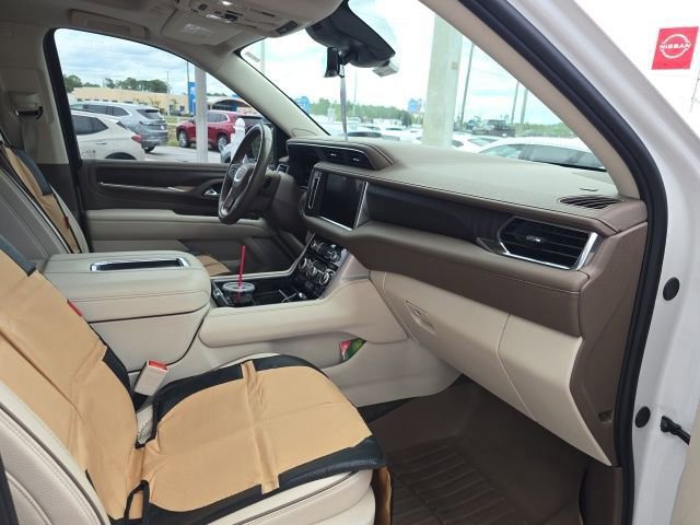 Used 2024 GMC Yukon XL Denali w/ Advanced Technology Package AWD/4WD image 8