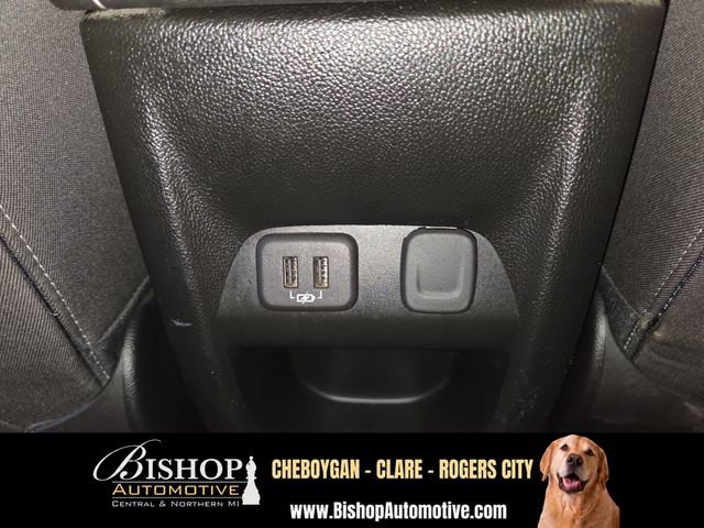 Used 2022 Chevrolet Colorado LT w/ LT Convenience Package AWD/4WD image 23