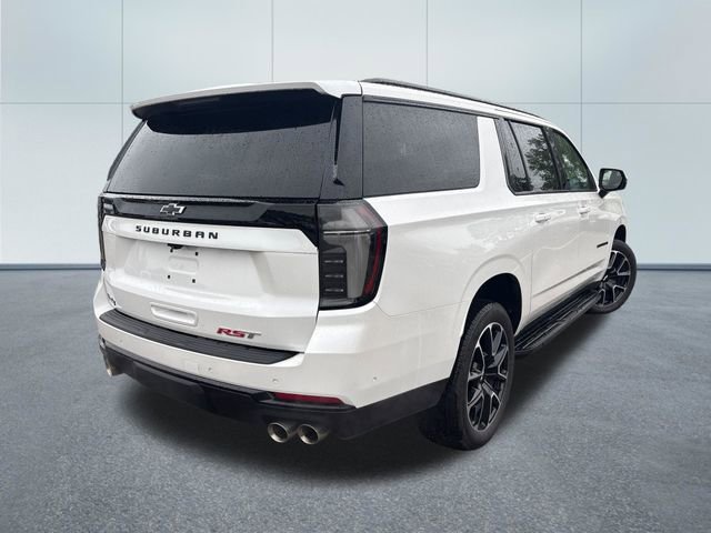 Used 2025 Chevrolet Suburban RST w/ Comfort Package AWD/4WD image 4