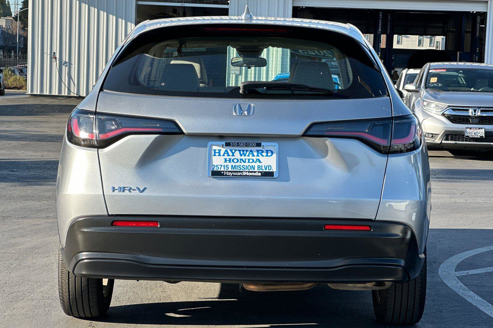 Certified 2025 Honda HR-V LX image 4