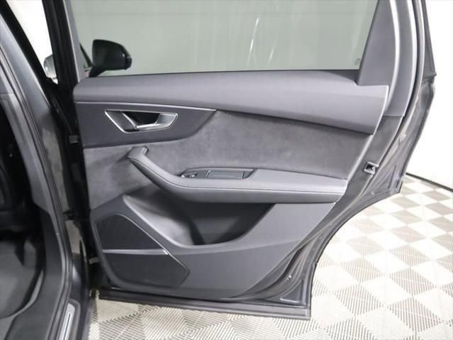 New 2025 Audi SQ7 Premium Plus image 26