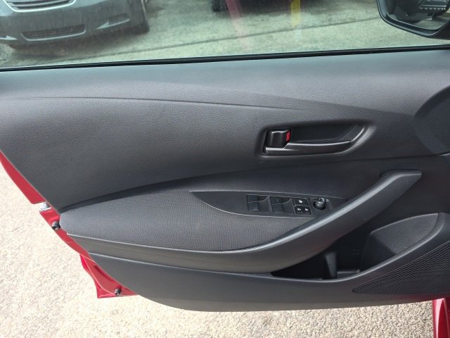 Used 2025 Toyota Corolla LE image 13