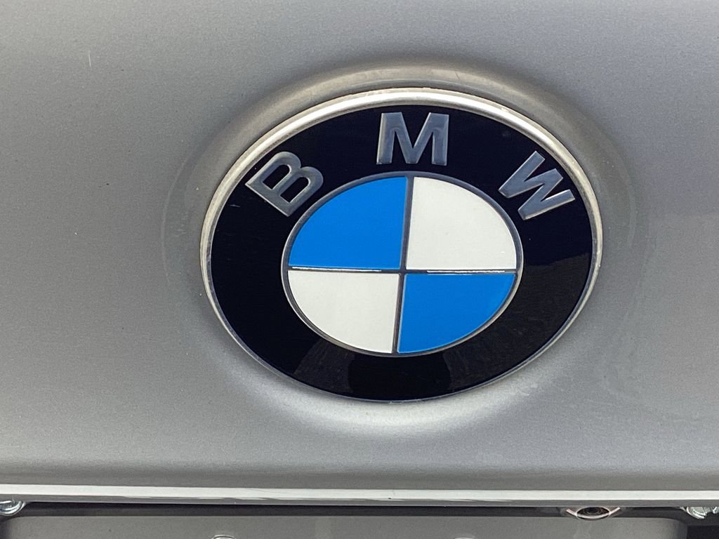 Used 2020 BMW 530i xDrive w/ Convenience Package image 38