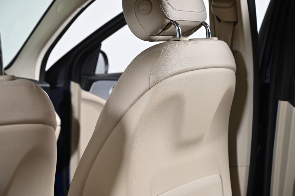 Used 2020 Mercedes-Benz GLC 300 4MATIC image 32