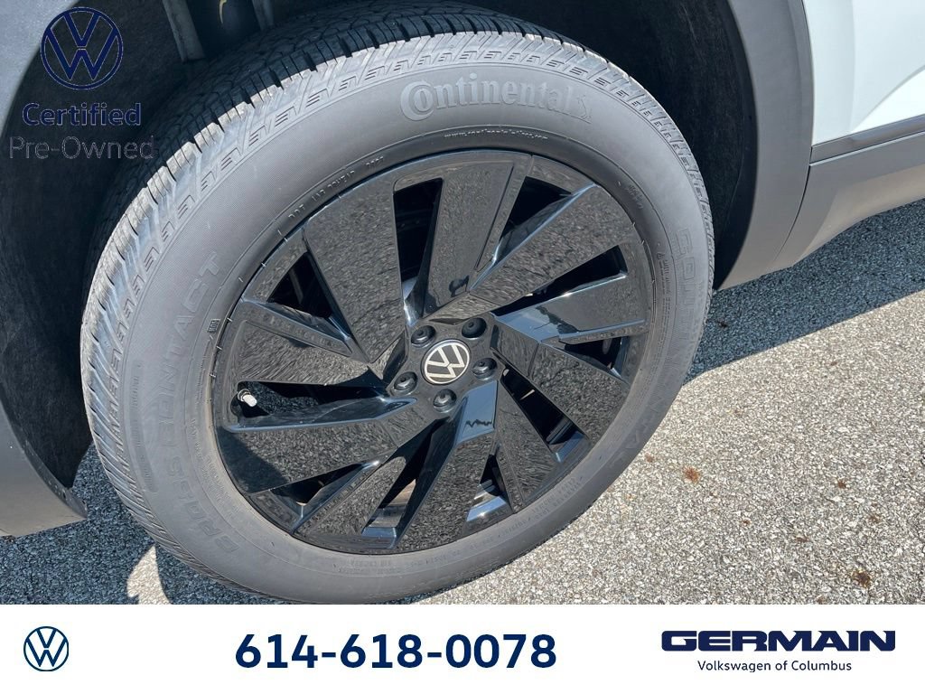 Used 2024 Volkswagen Atlas Cross Sport SE AWD/4WD image 14