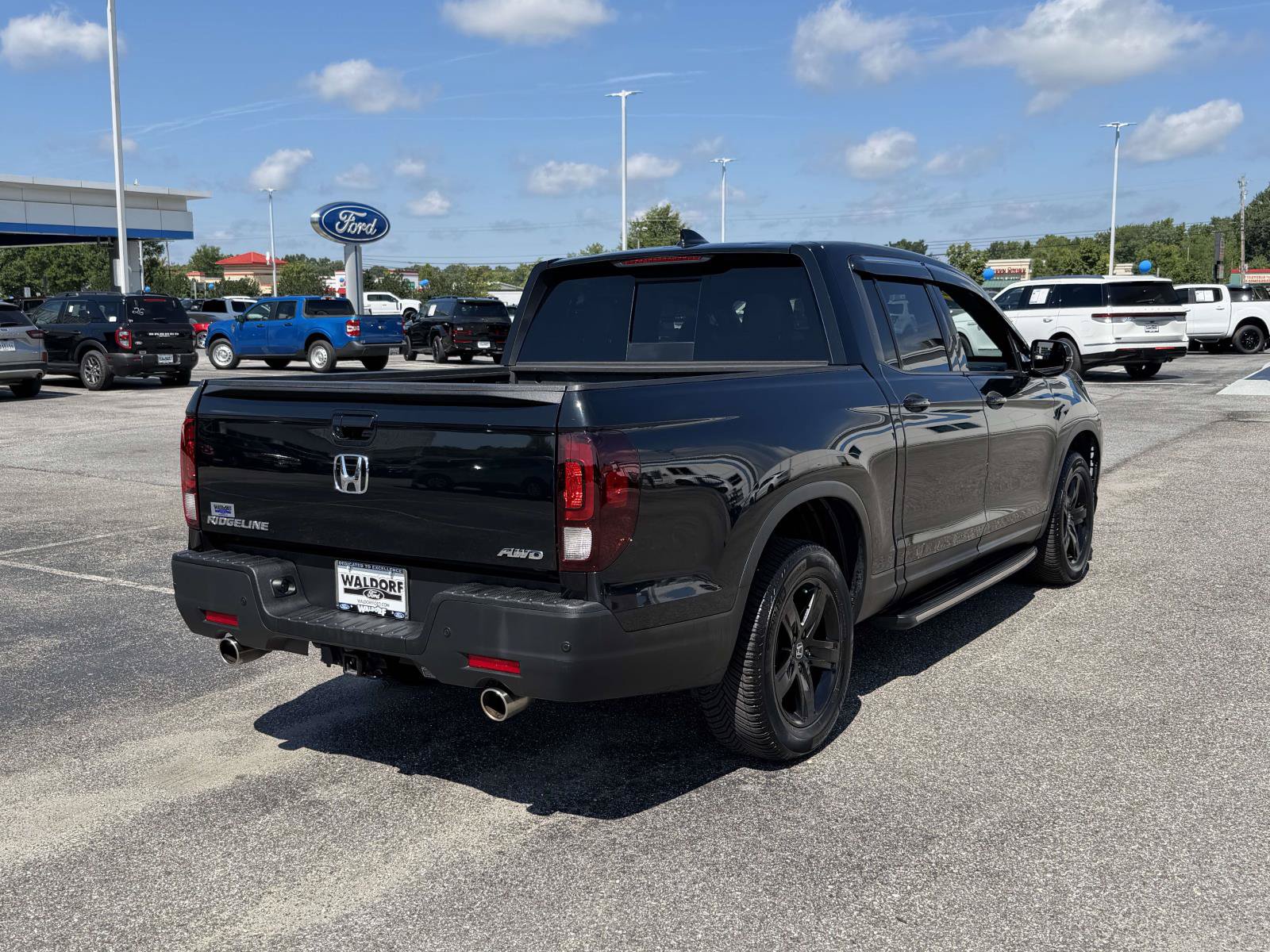 Used 2022 Honda Ridgeline Black Edition image 2