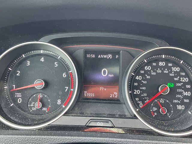 Used 2019 Volkswagen GTI SE FWD image 14