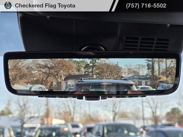 Used 2025 Toyota Tacoma Trailhunter image 11