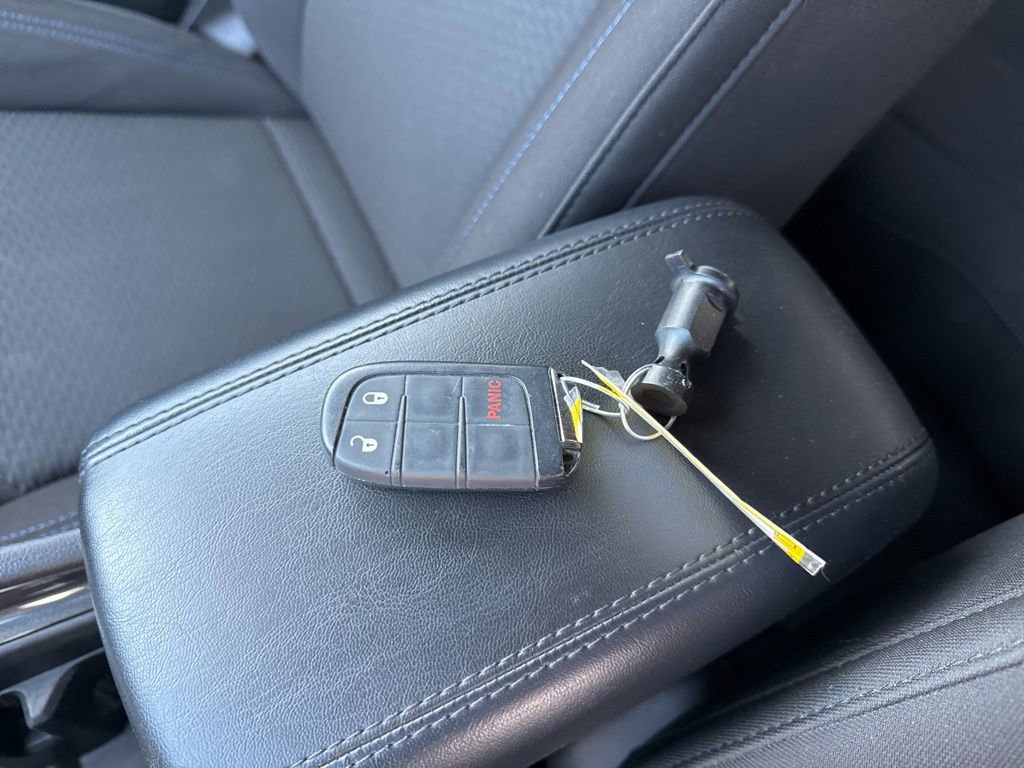 Used 2023 Jeep Compass Sport image 29