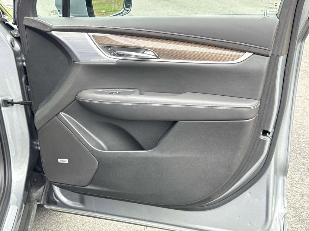 Certified 2025 Cadillac XT6 Sport w/ Platinum Package AWD/4WD image 26