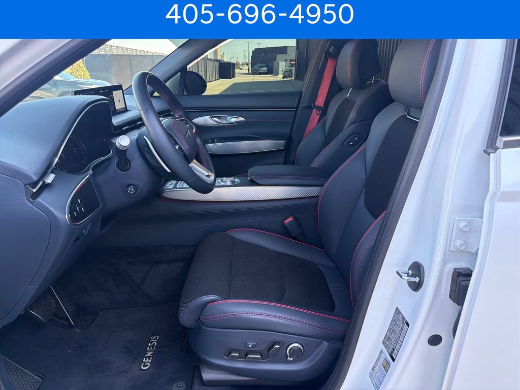 Used 2025 Genesis GV70 3.5T Sport AWD/4WD image 14