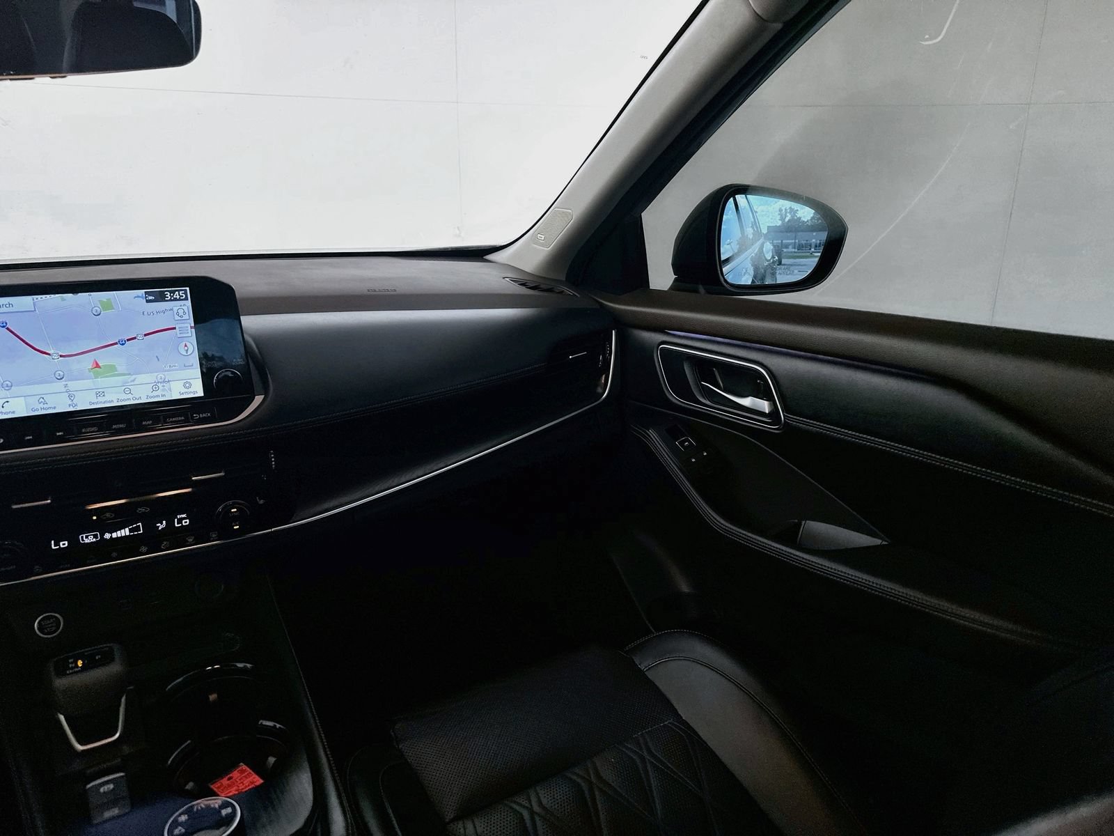 Used 2023 Nissan Rogue Platinum w/ Platinum Premium Package AWD/4WD image 24