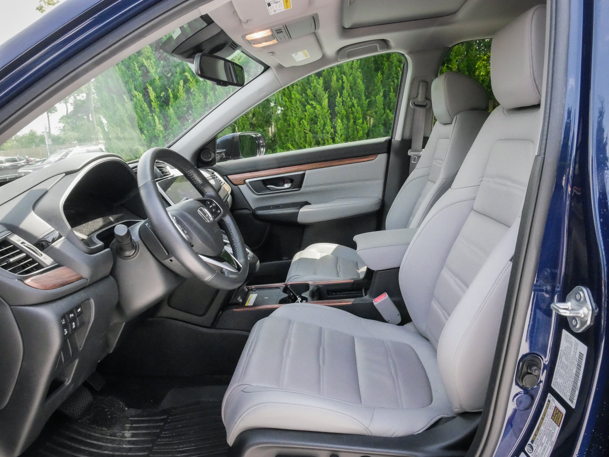 Used 2022 Honda CR-V Touring image 7