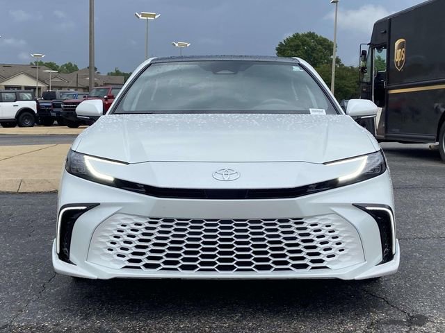 Used 2025 Toyota Camry XSE FWD image 6