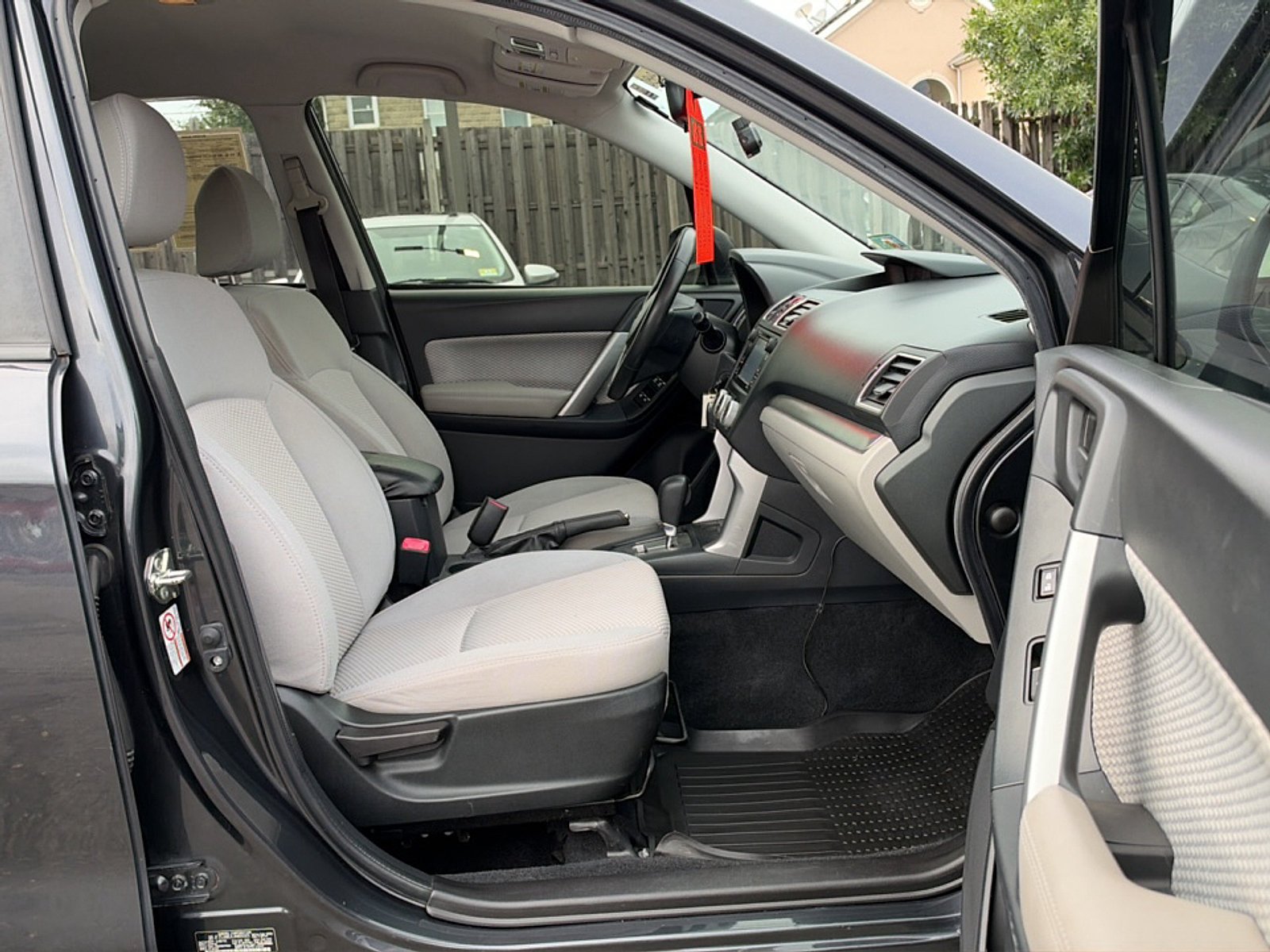 Used 2018 Subaru Forester 2.5i w/ Alloy Wheel Package AWD/4WD image 14