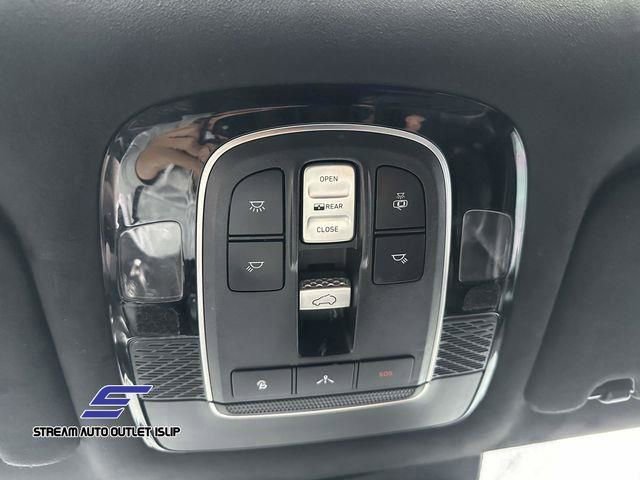 Used 2021 Hyundai Palisade Calligraphy image 34