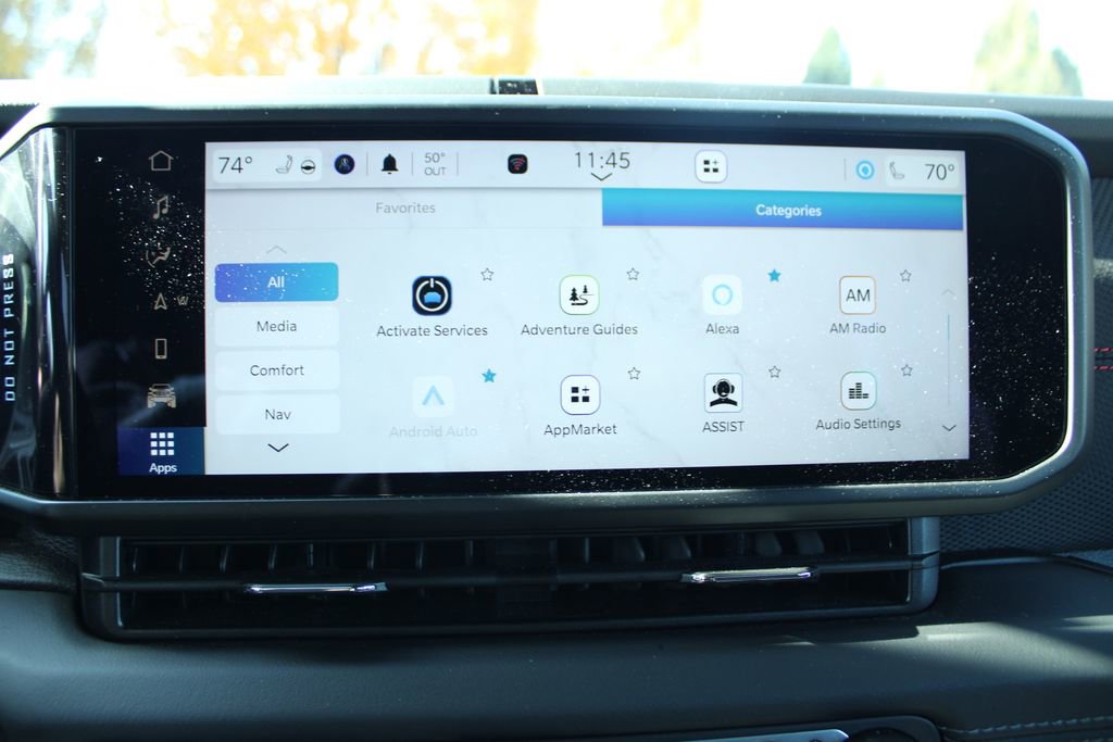 Used 2025 Jeep Wrangler Unlimited Rubicon w/ Technology Group image 28