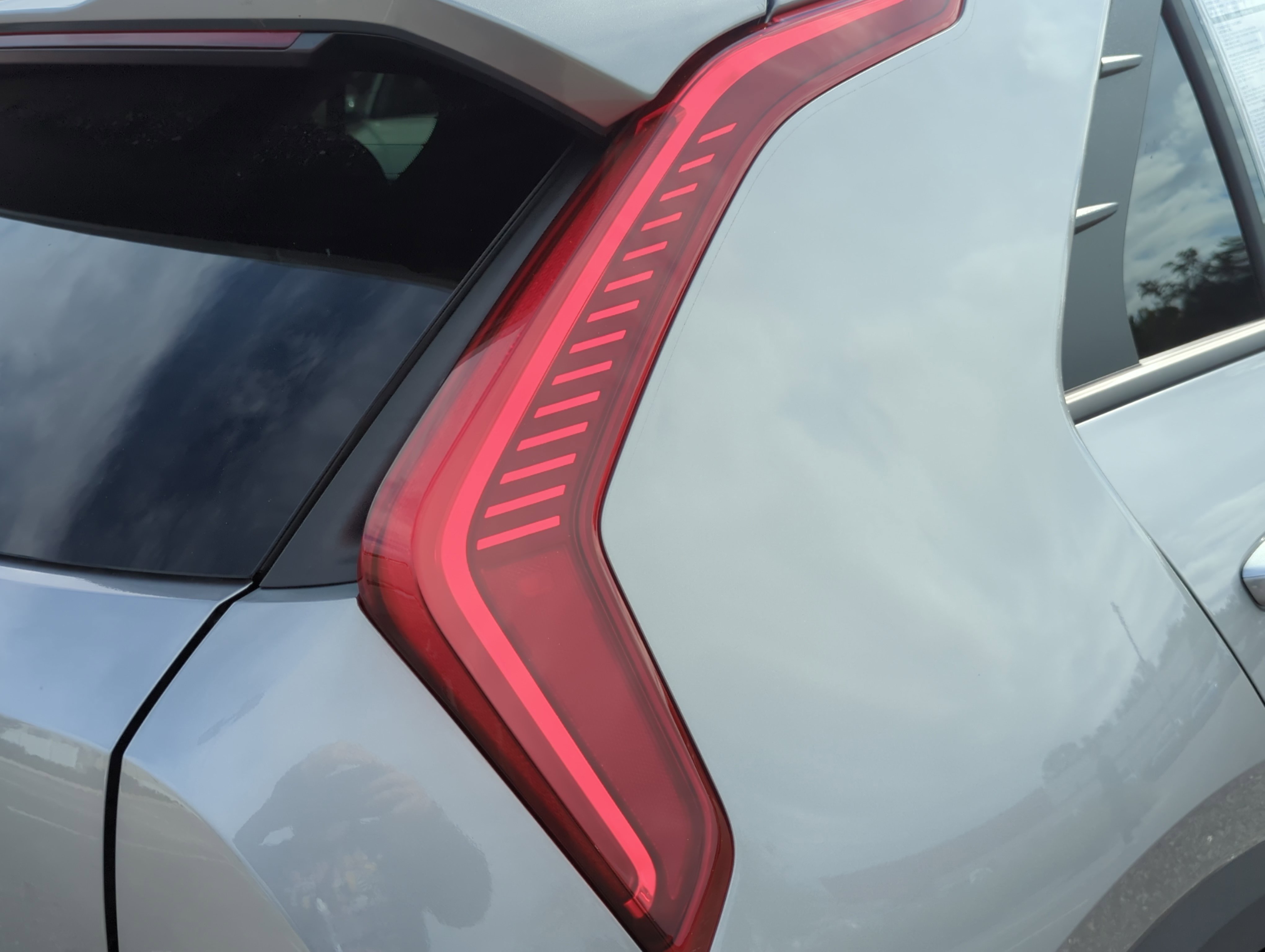 New 2026 Kia Niro EX w/ EX Premium Package FWD image 11