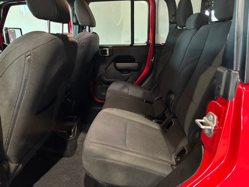 Used 2022 Jeep Gladiator Sport AWD/4WD image 17