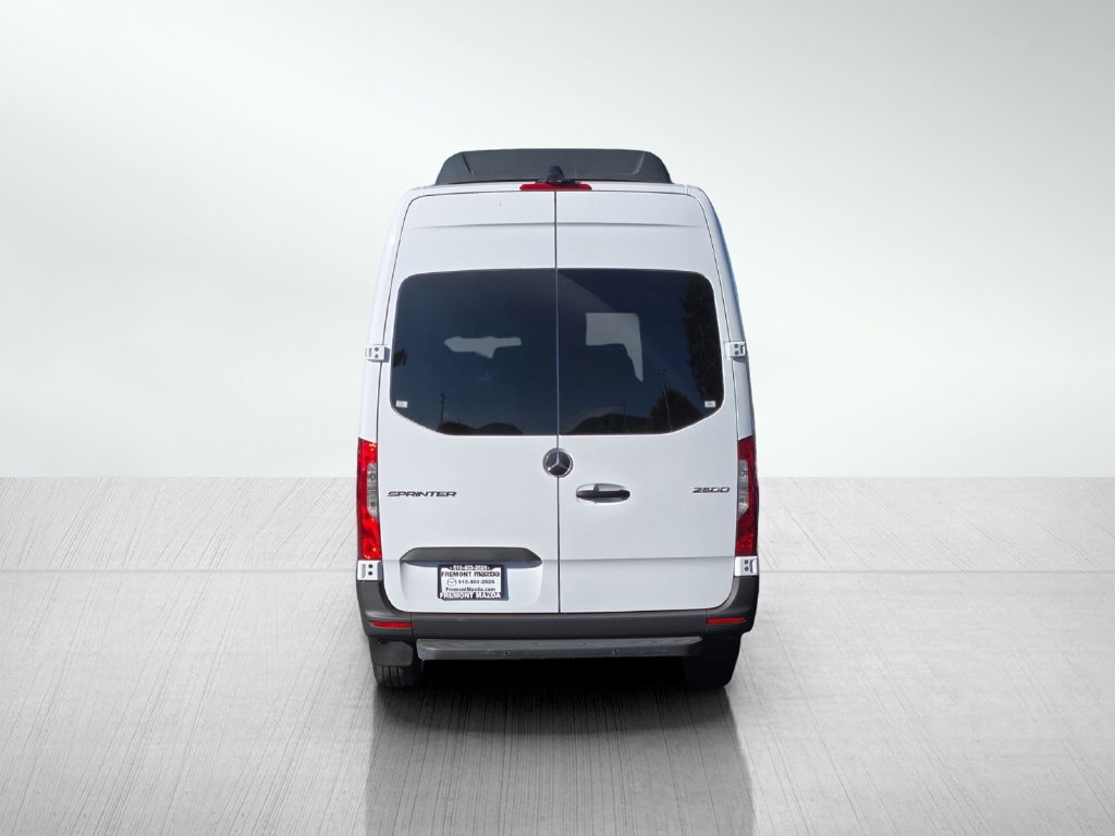 Used 2024 Mercedes-Benz Sprinter 2500 image 5