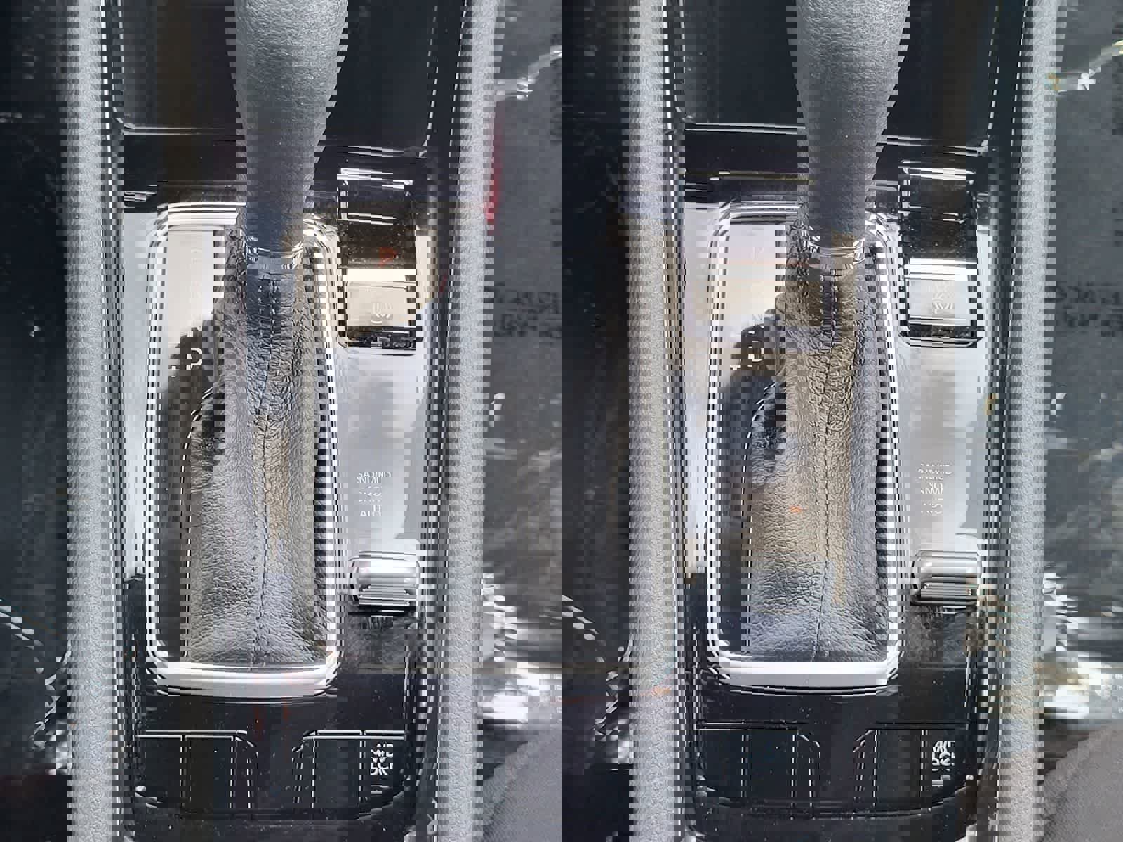 Used 2025 Jeep Compass Sport image 21