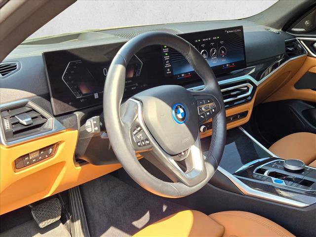 Used 2023 BMW i4 eDrive40 w/ Premium Package image 9