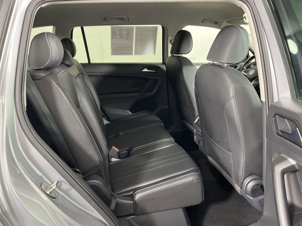Used 2024 Volkswagen Tiguan SE image 8