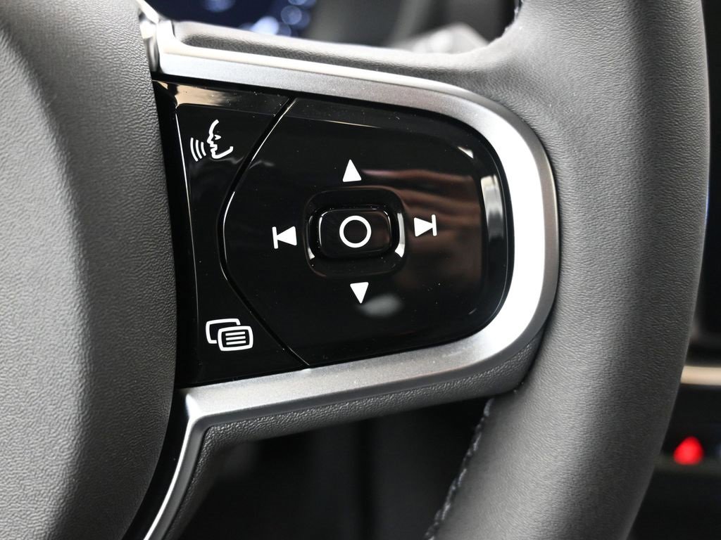New 2026 Volvo XC90 B6 Ultra w/ Lounge Package image 30