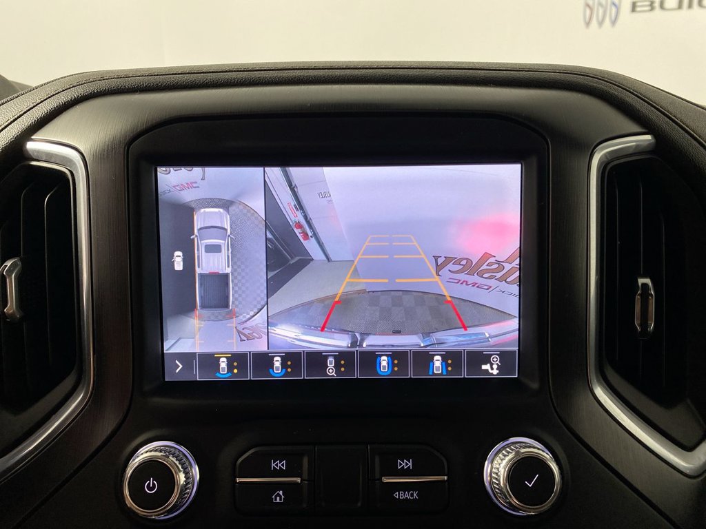 Used 2019 GMC Sierra 1500 AT4 w/ AT4 Premium Package AWD/4WD image 17
