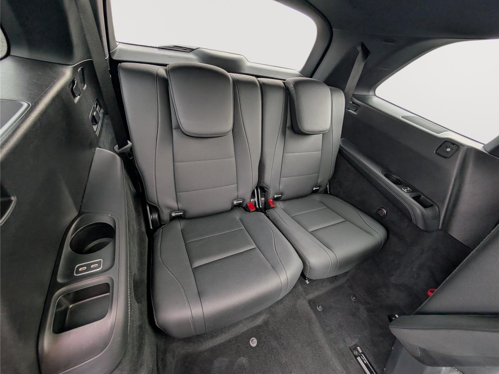 Used 2025 Mercedes-Benz GLS 450 4MATIC image 13