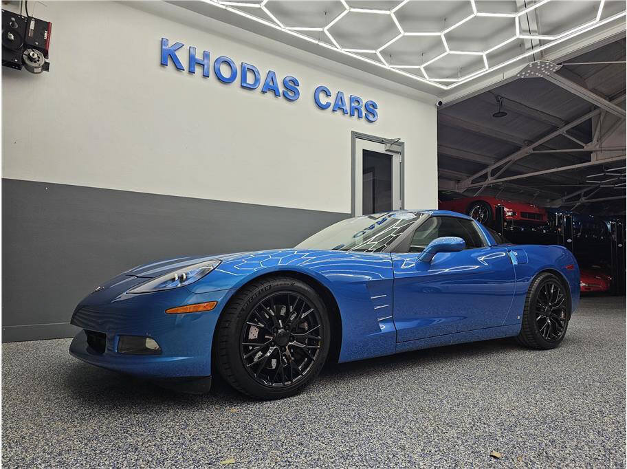 Used 2009 Chevrolet Corvette Coupe w/ Preferred Equipment Group RWD image 2