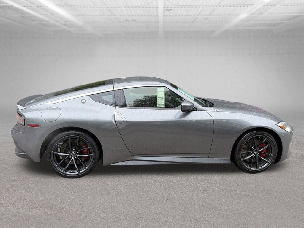 Used 2025 Nissan Z Performance w/ Floor Mat Package RWD image 7