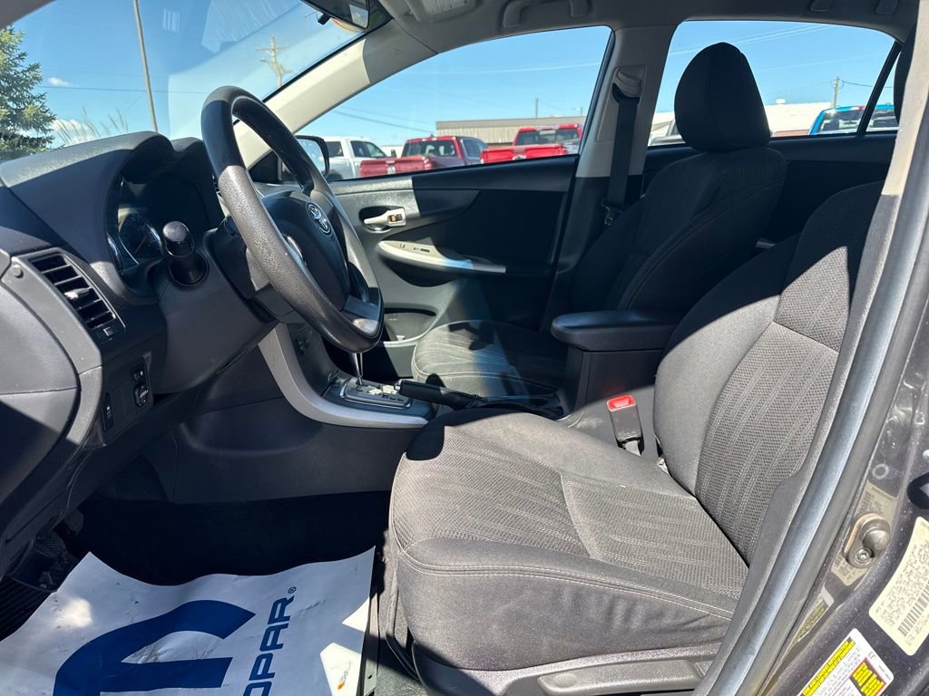 Used 2013 Toyota Corolla S image 16