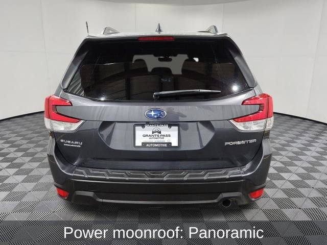 Used 2021 Subaru Forester Limited image 4