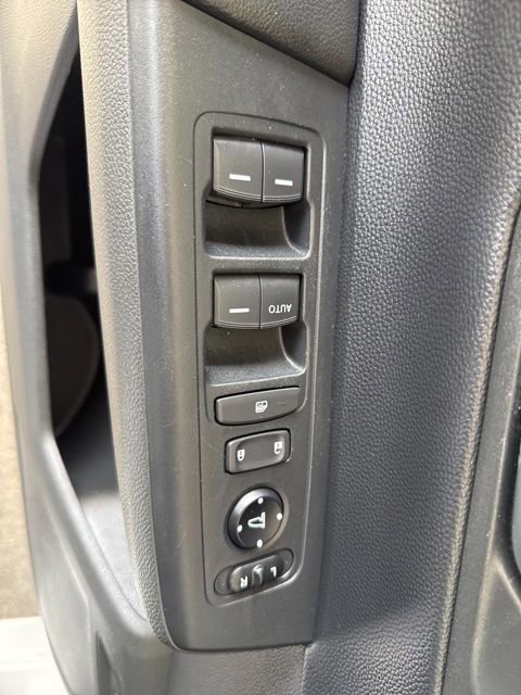 Used 2023 Honda CR-V LX image 25