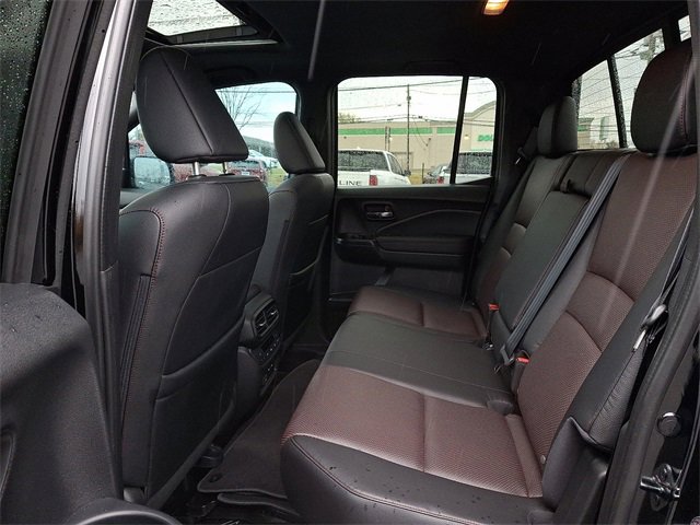 Certified 2024 Honda Ridgeline Black Edition image 10