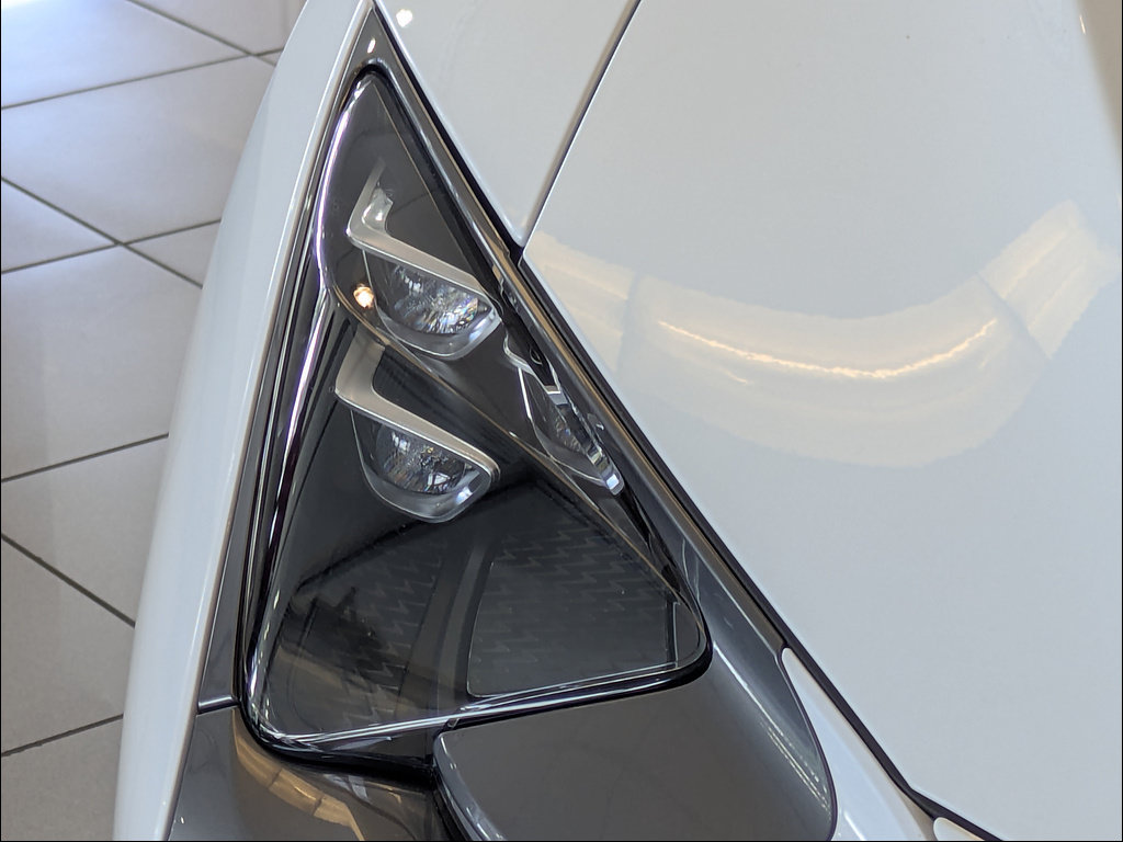 Used 2025 Lexus LC 500 Coupe w/ Dynamic Handling Package RWD image 10
