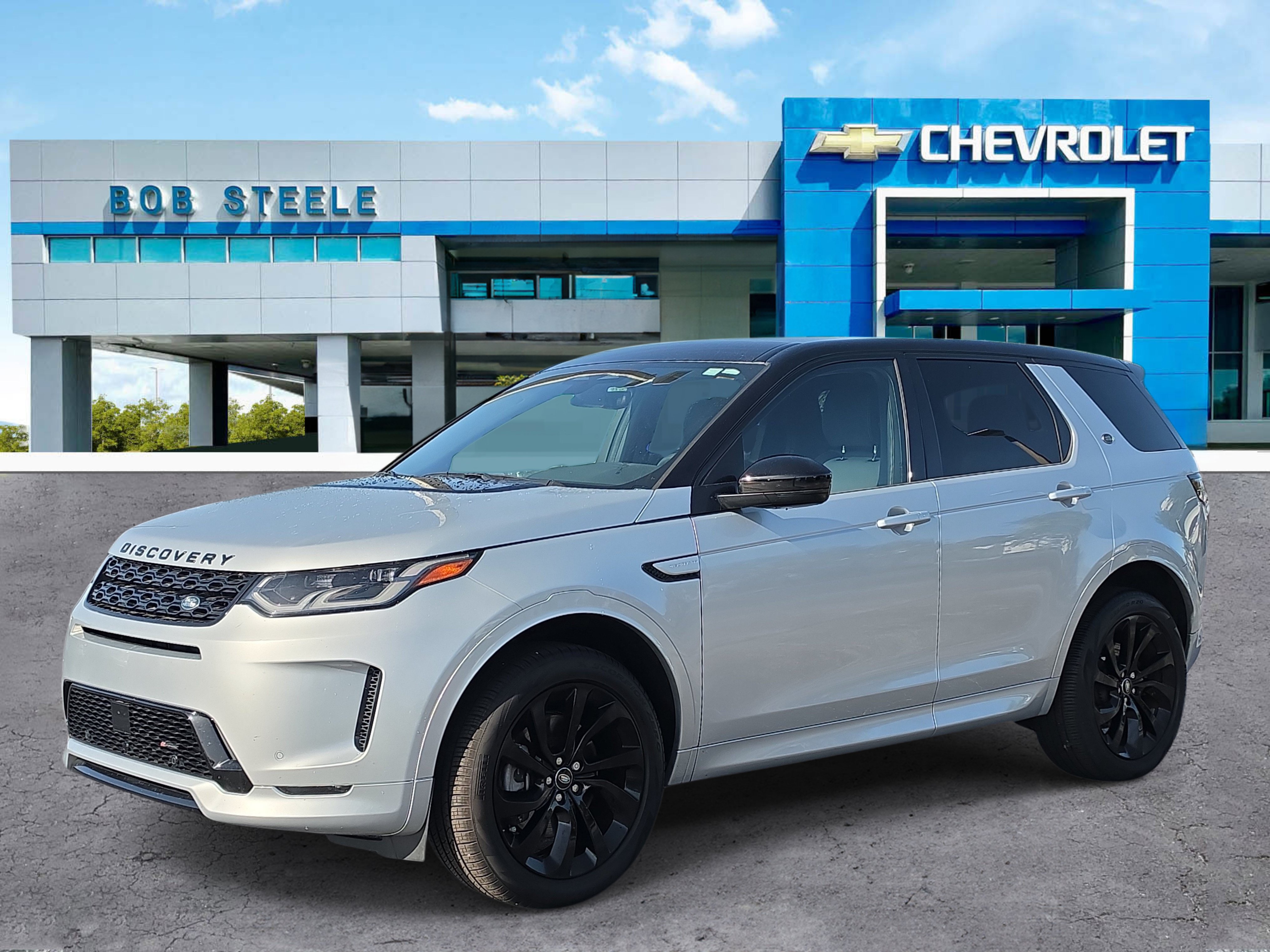 Used 2023 Land Rover Discovery Sport SE R-Dynamic AWD/4WD image 2